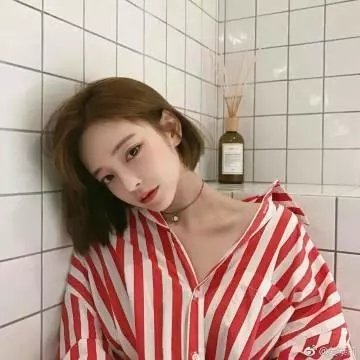 美丽但贫穷海报