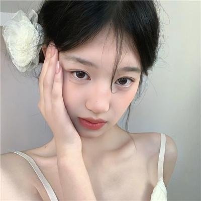 梦城兔福星海报